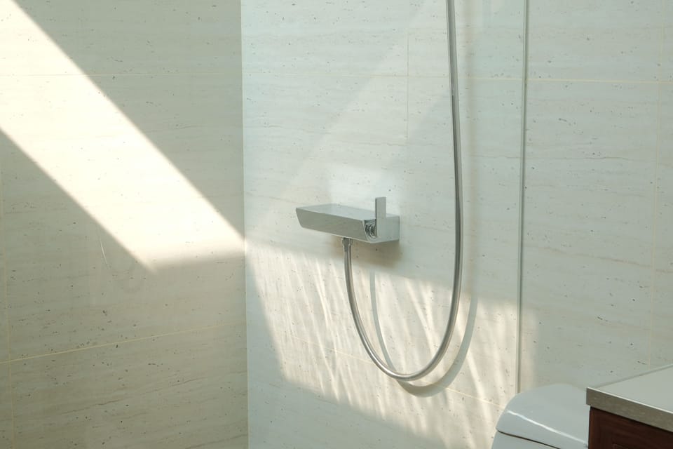 Premium Room, 1 King Bed | Bathroom shower