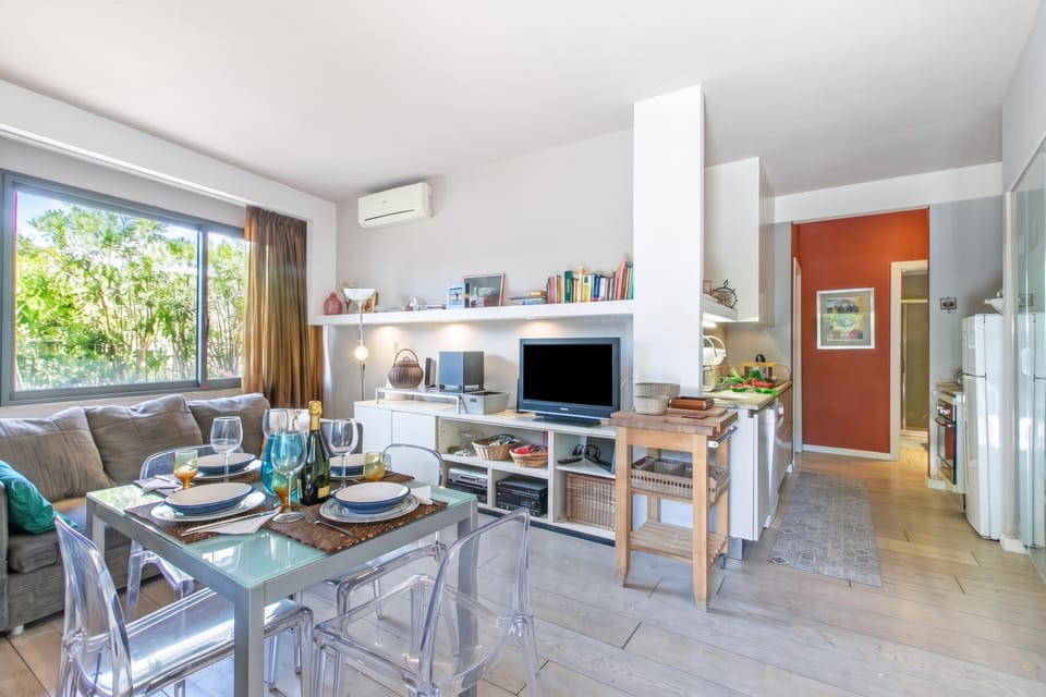 Living and dining room
