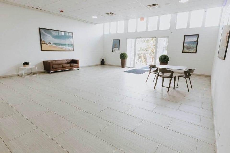 🌞 Wide, bright & inviting—our social hall offers comfort, seating & a relaxing environment for families and groups. Perfect for casual hangouts. 