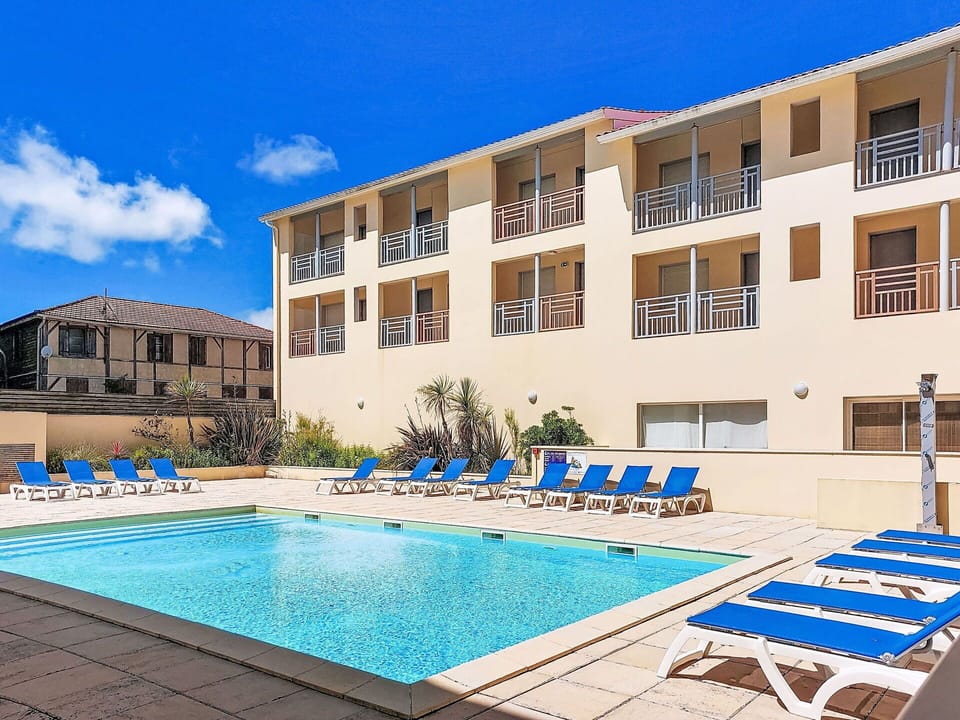 Apartment, Condominium, Mixed-Use, Hotel, Resort, Resort Town, Boutique Hotel