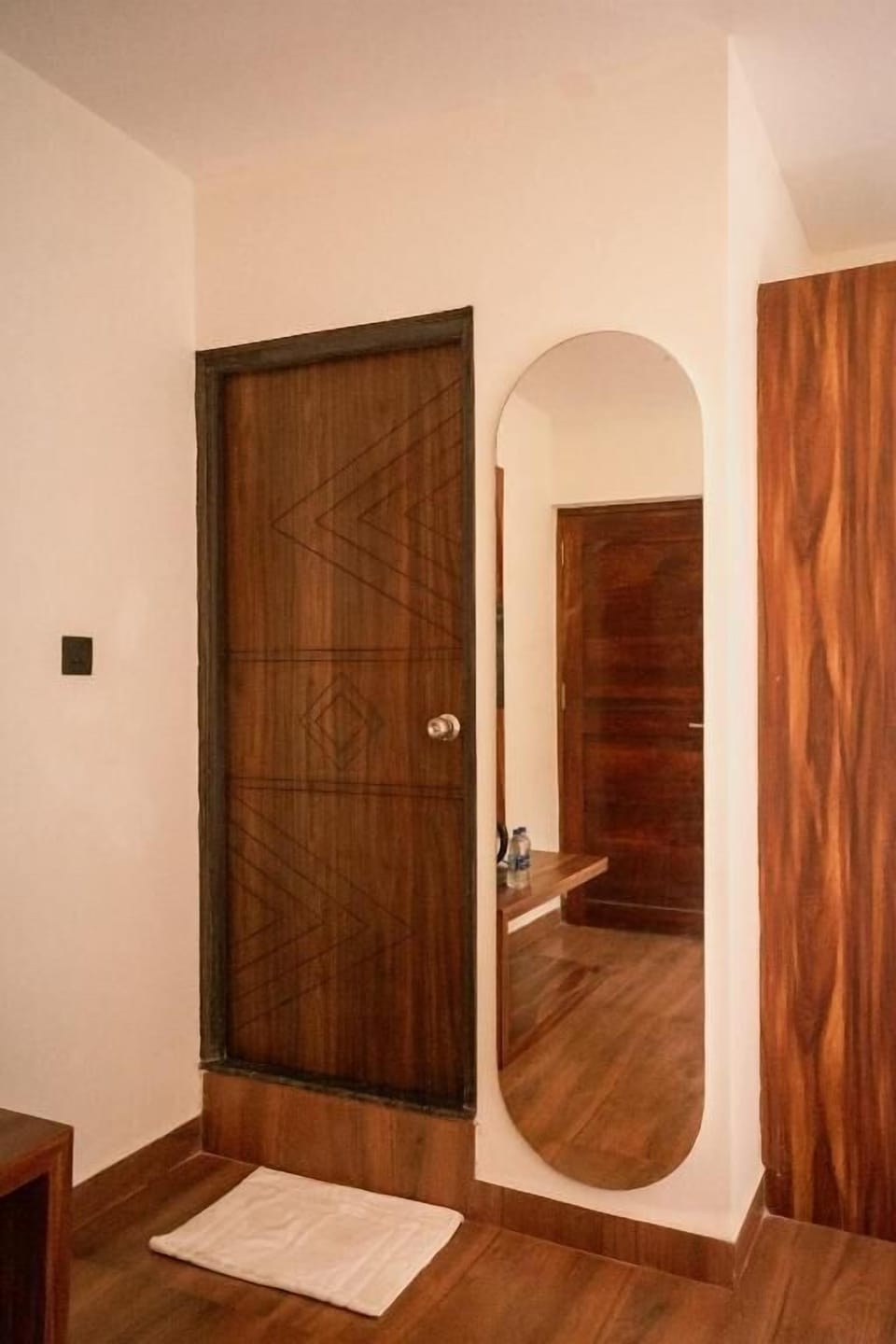 Standard Double Room, Balcony | Interior
