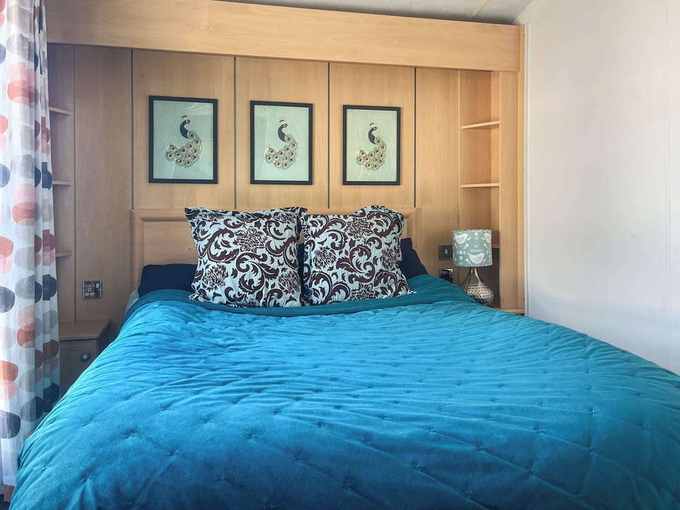 Double bedroom | Watercolours, Moota