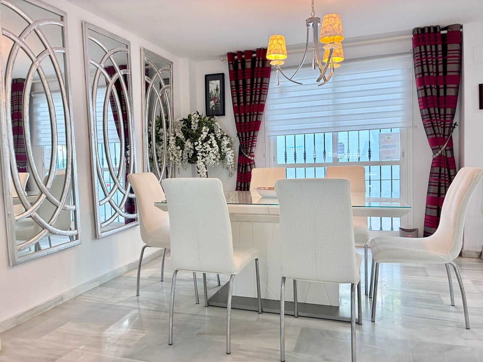 House | 4 bedrooms, Internet