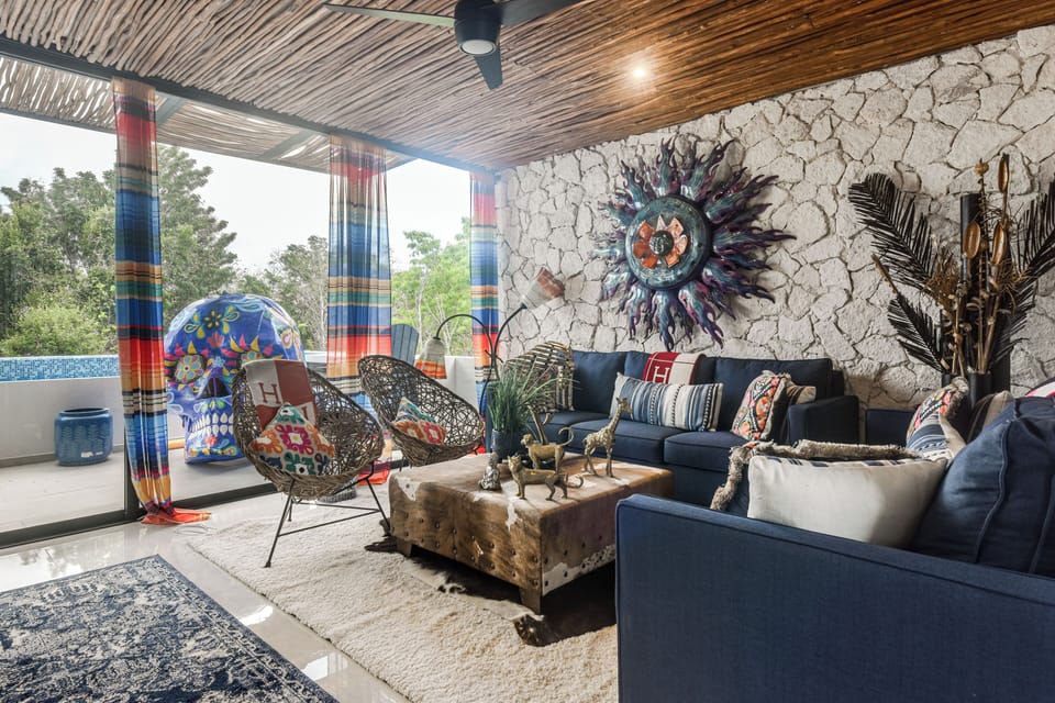 Multiple Seating Areas