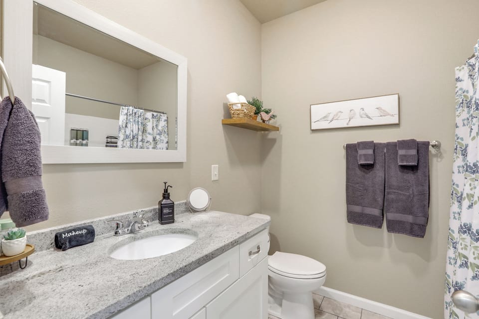 Full Bathroom