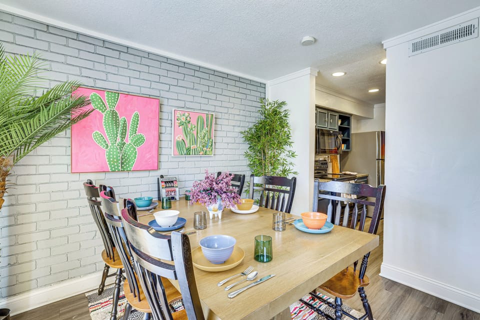 Dining Area | 1st Floor