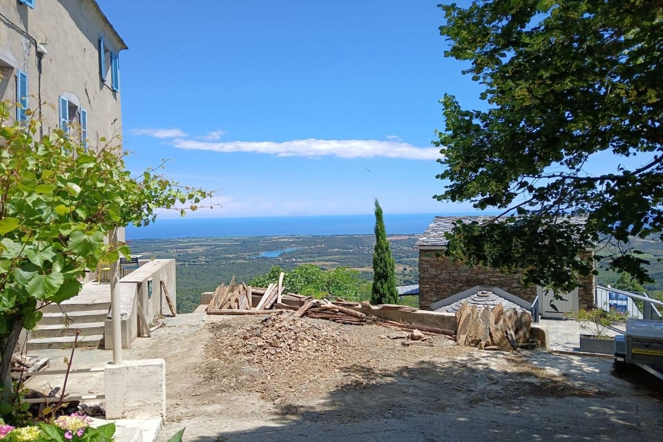 Surroundings [summer] (1-5 km)