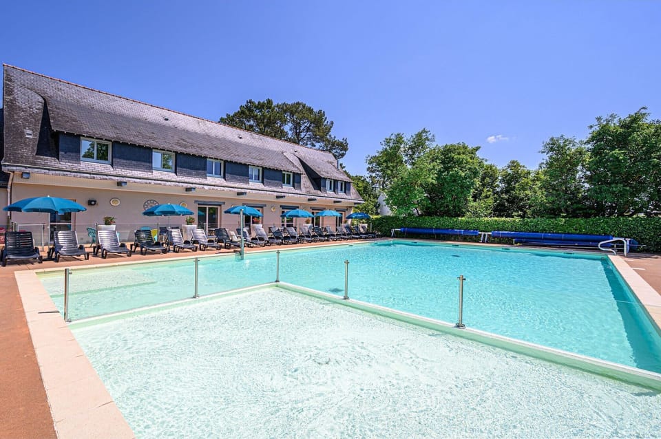 Holiday Home Swimming Pool