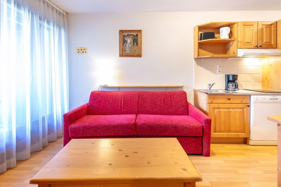 Smart TV, table tennis