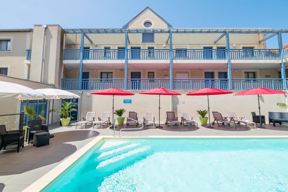 Holiday Home Swimming Pool