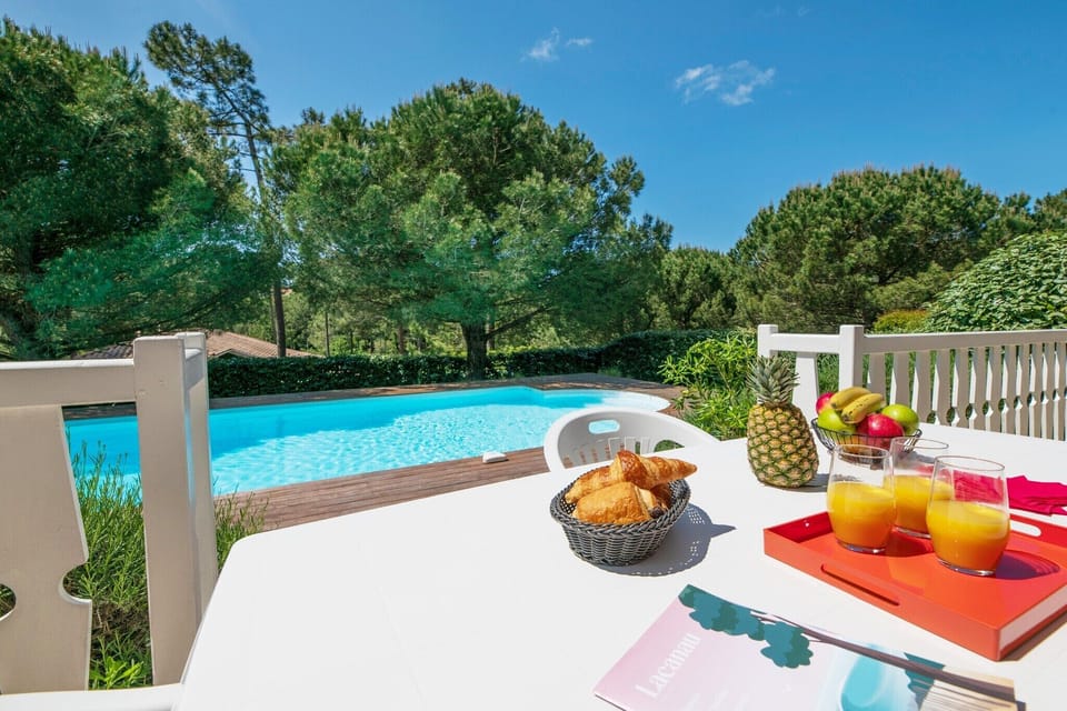 Holiday Home Swimming Pool