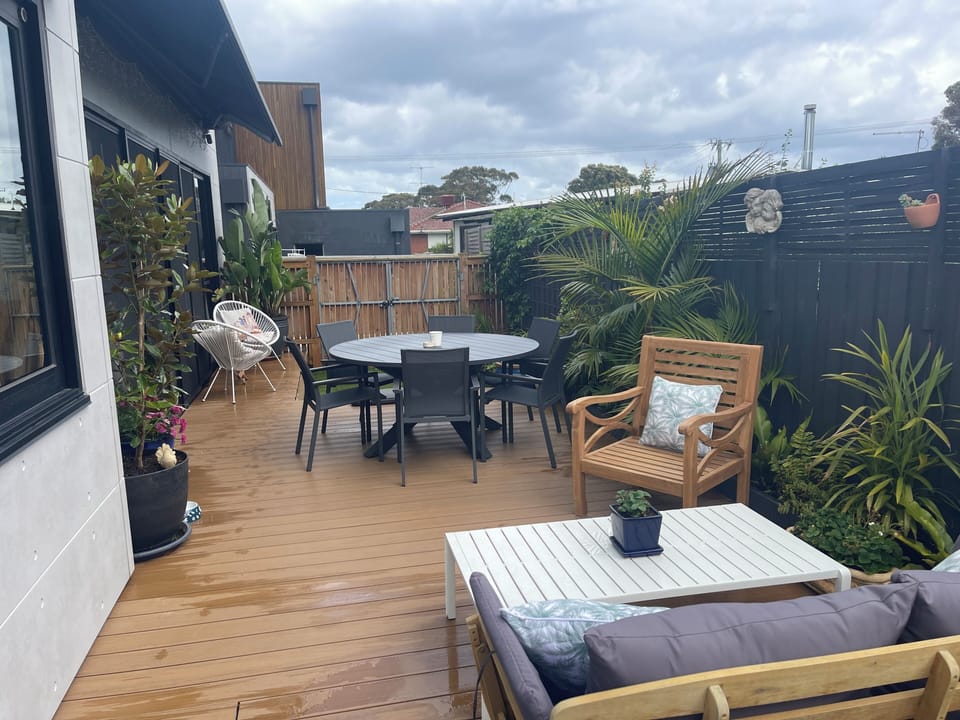 Outdoor dining