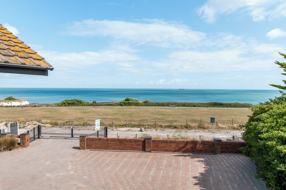 Clifftop Location
