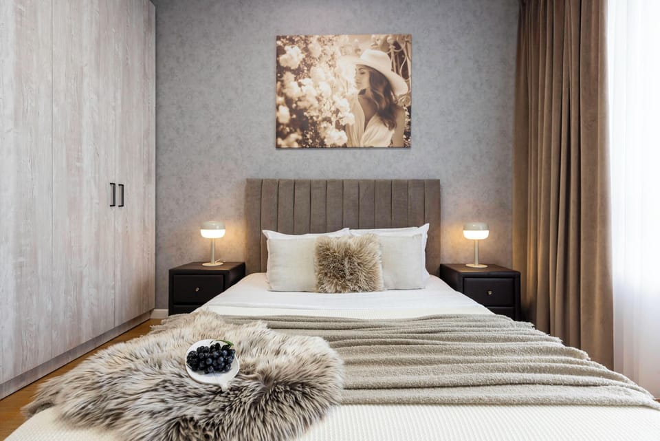 Comfort Apartment, 2 Bedrooms, Non Smoking | Blackout drapes, iron/ironing board, free WiFi, bed sheets