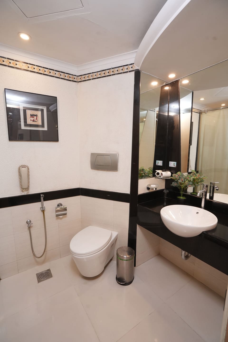 Premium Double or Twin Room | Bathroom | Bathrobes