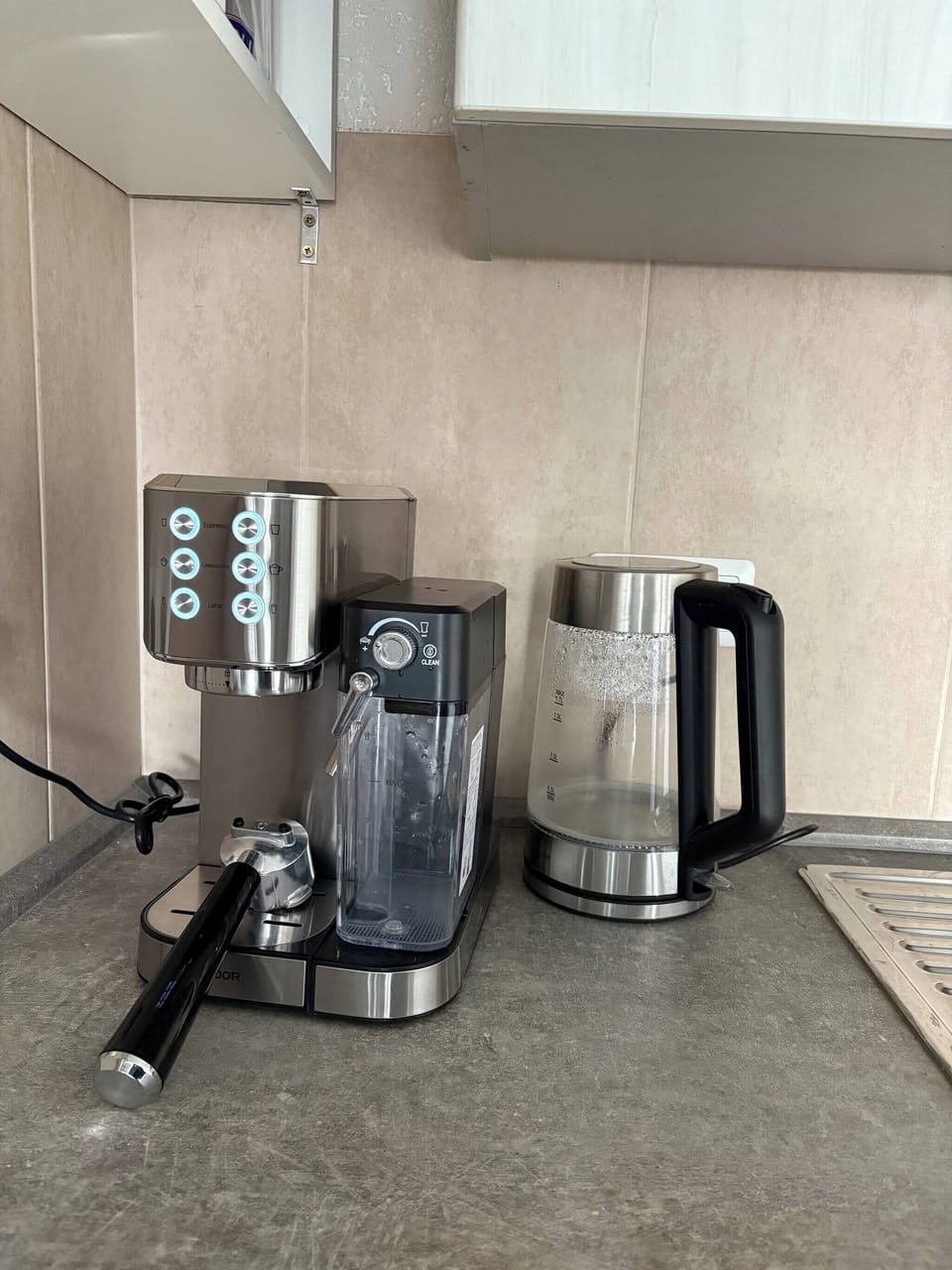 House, 1 Bedroom, Smoking | Coffee and/or coffee maker