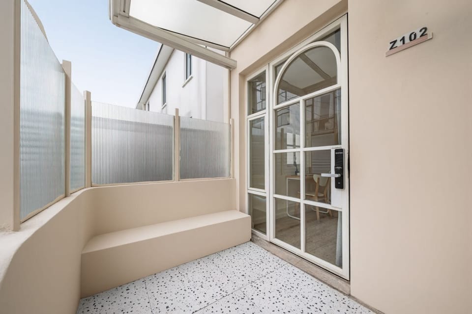 Standard Twin Room, Courtyard View | Premium bedding, down comforters, individually decorated
