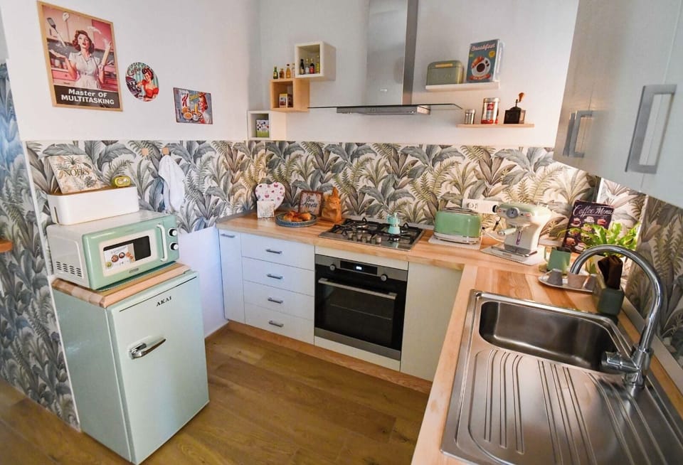 Comfort Apartment | Private kitchen | Full-size fridge, microwave, oven, stovetop
