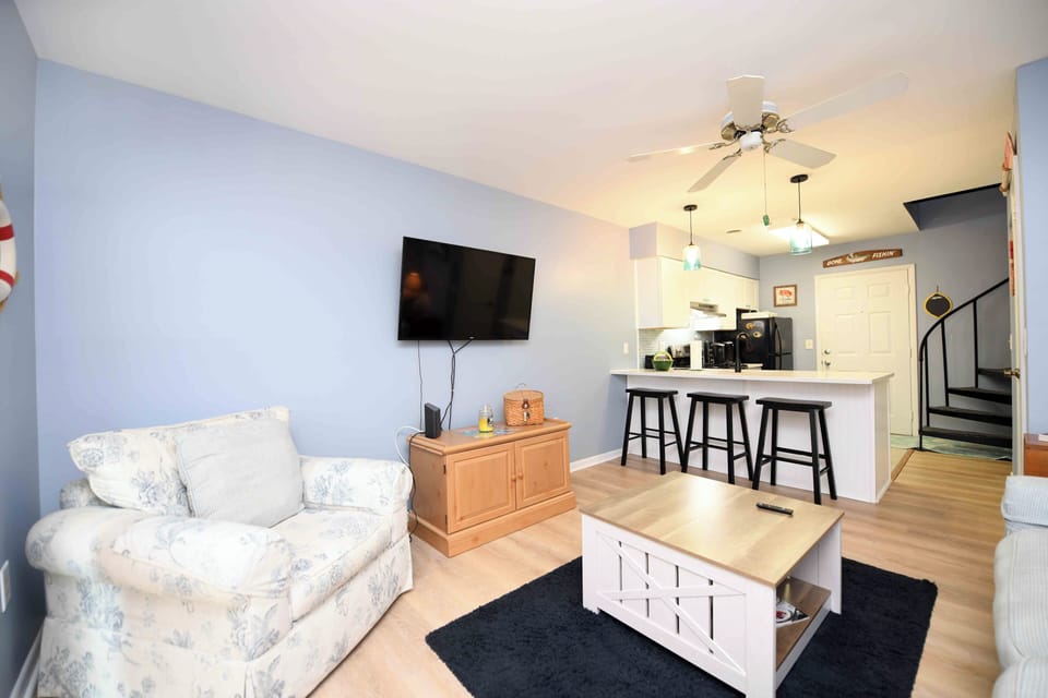 LIVING-AREA