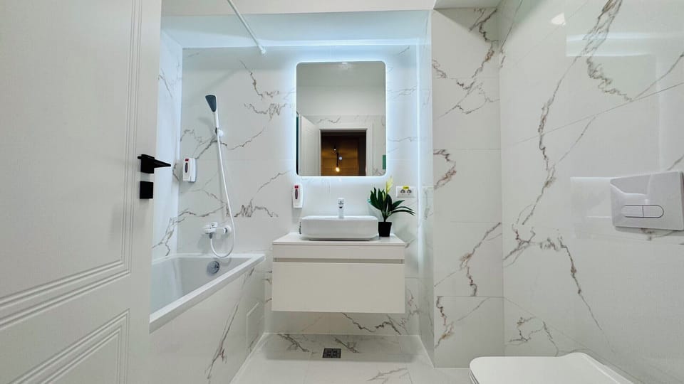 Crystal North Apartments Deluxe Comfort Hotel in Romania