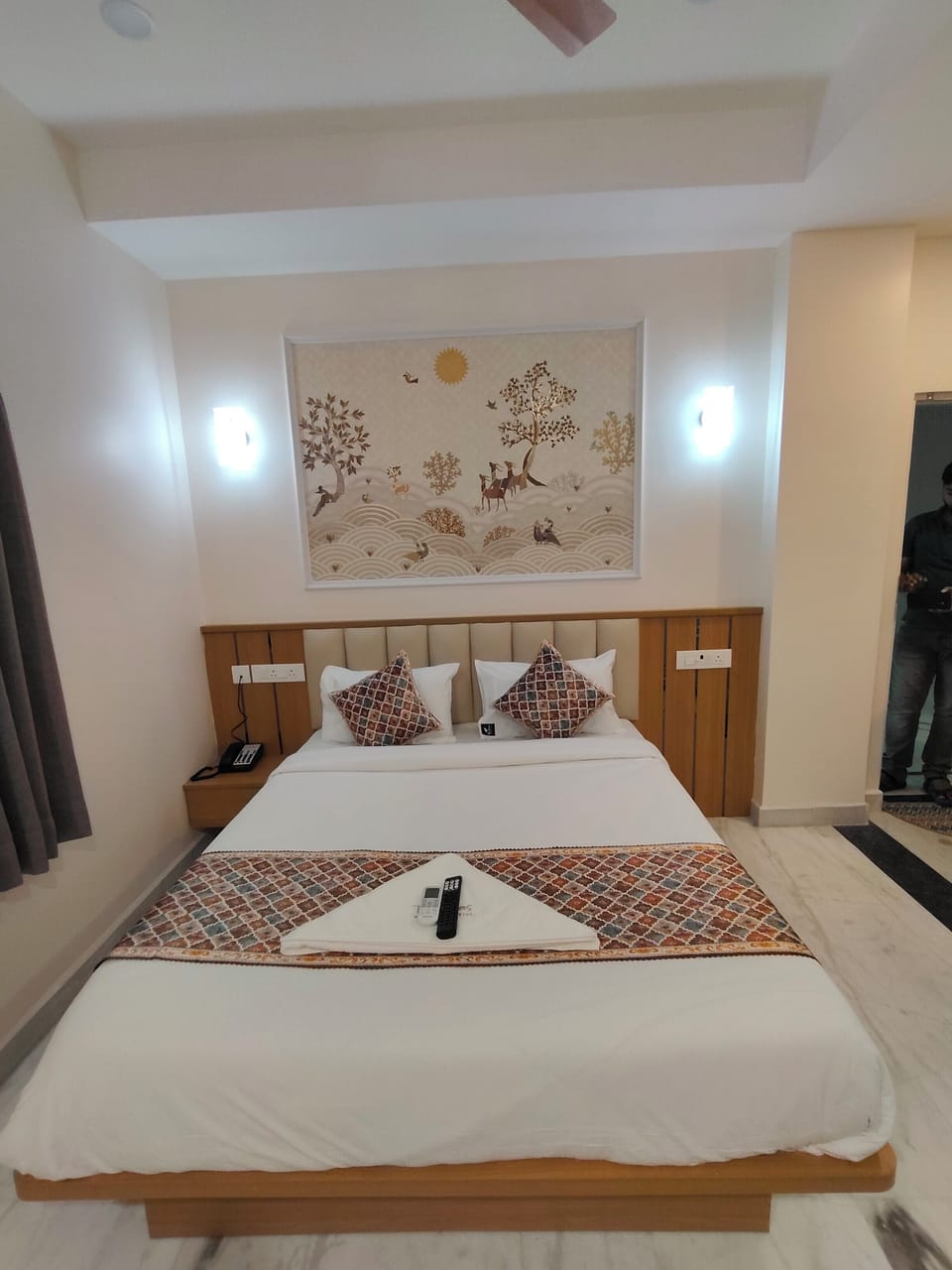 Deluxe Double Room, City View | Desk, soundproofing, iron/ironing board, free WiFi