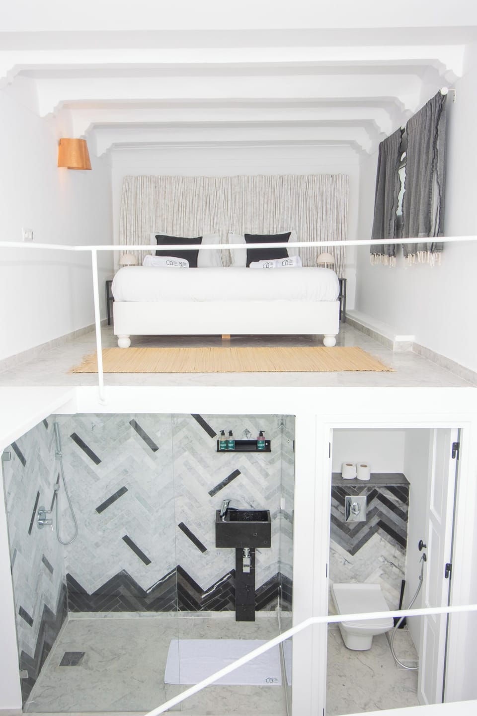 Comfort Double Room, Pool View | Bathroom | Free toiletries, hair dryer, towels, soap