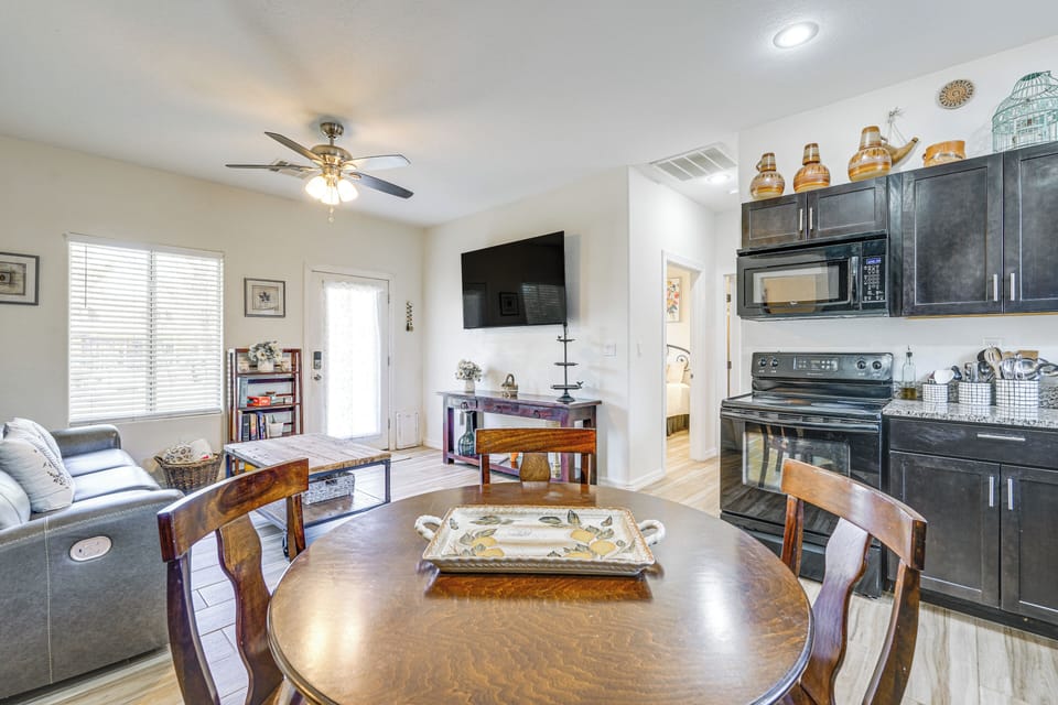 House (2 Bedrooms) | Interior