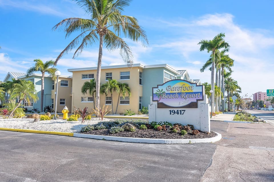 Barefoot Beach Resort