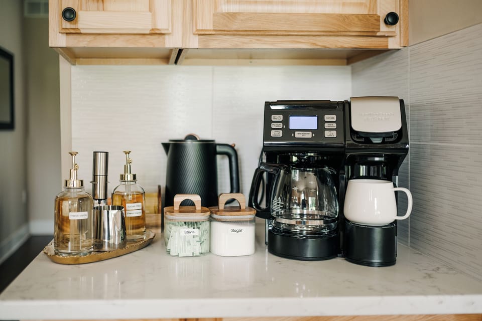 Drop coffee and Keurig starter pack provided