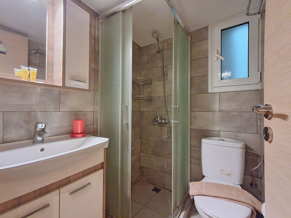 Apartment | Bathroom