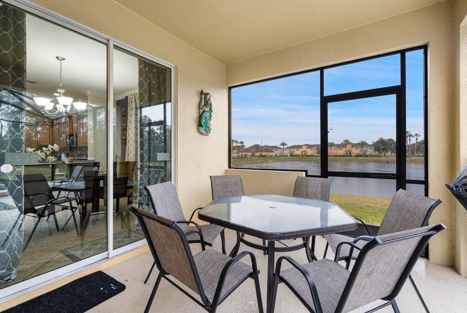 House, 6 Bedrooms | Dining