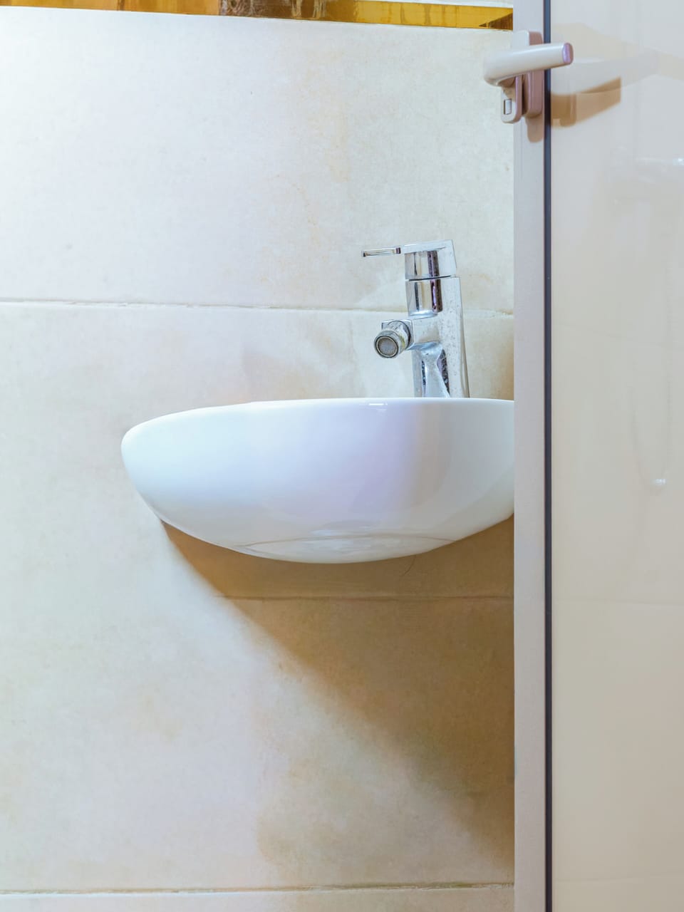Comfort Double Room | Bathroom | Towels, toilet paper