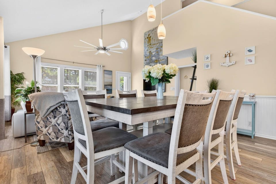 Dining- 1st Floor
