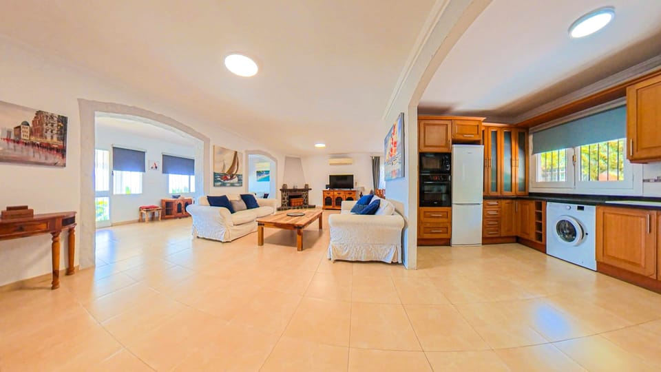 Living room Kitchen