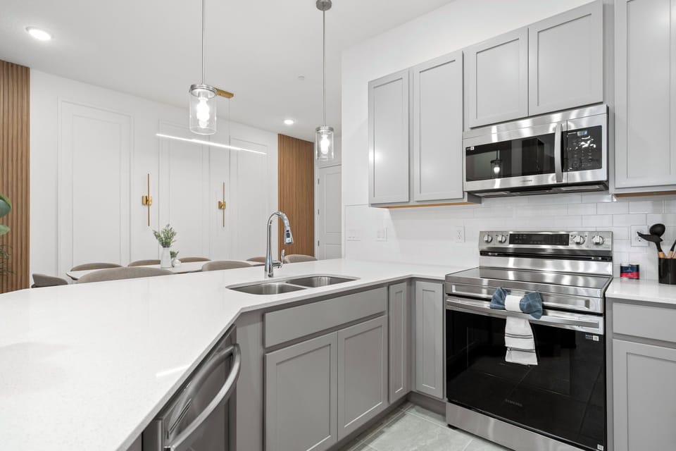 Fully-equipped kitchen