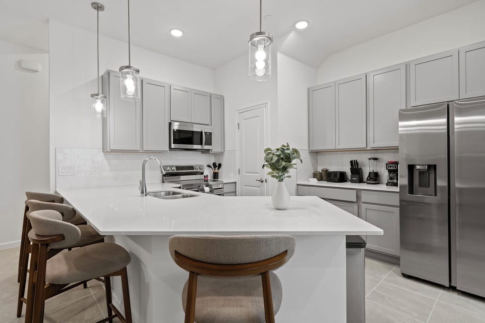 Fully-equipped kitchen