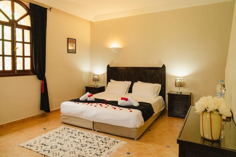 Junior Suite, Pool View | Minibar, in-room safe, blackout drapes, rollaway beds (free)