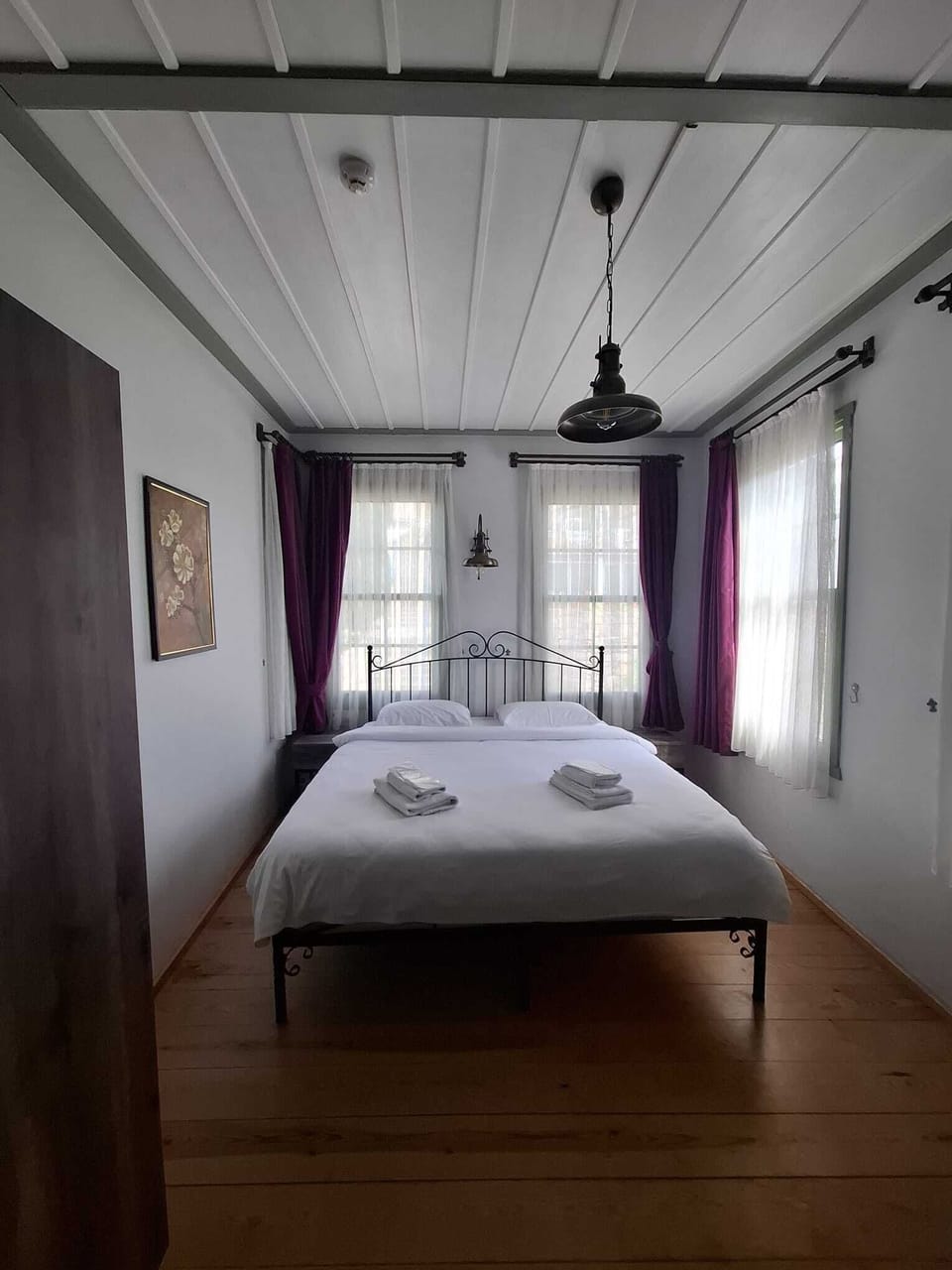 Deluxe Double Room | In-room safe, laptop workspace, free WiFi