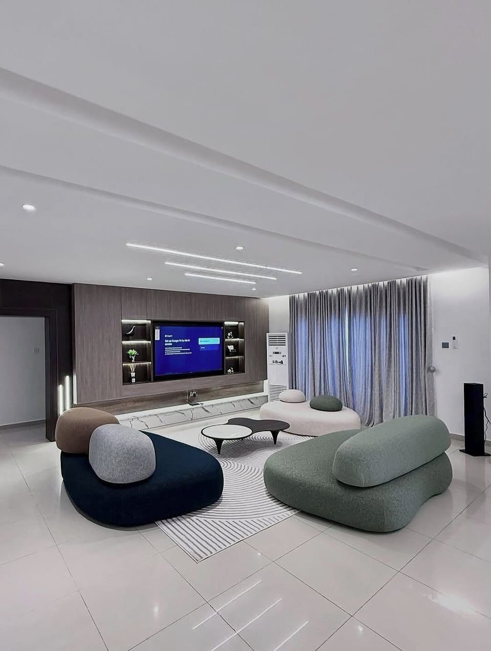Comfort Apartment, Balcony, City View | Interior