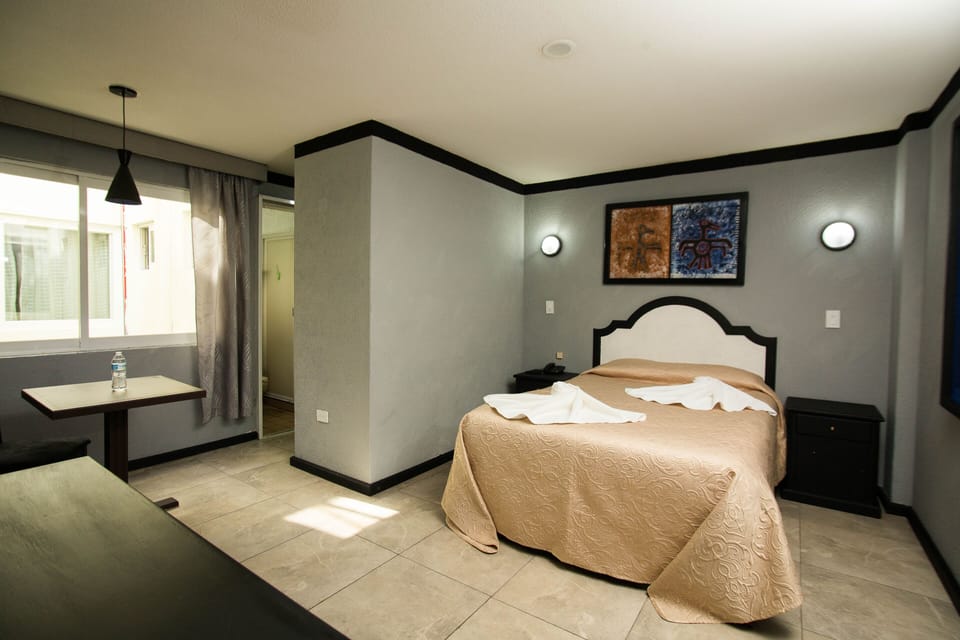 Room, 1 Double Bed | Desk, iron/ironing board (on request), WiFi (free)