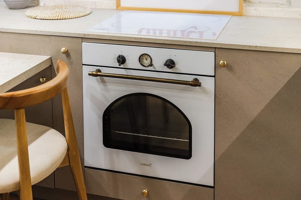 Fully-equipped kitchen details