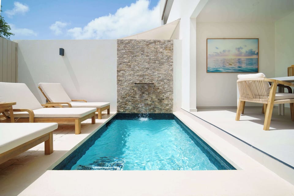 Private plunge pool + Patio. Luxury stay near Reeds Bay Beach Barbados!