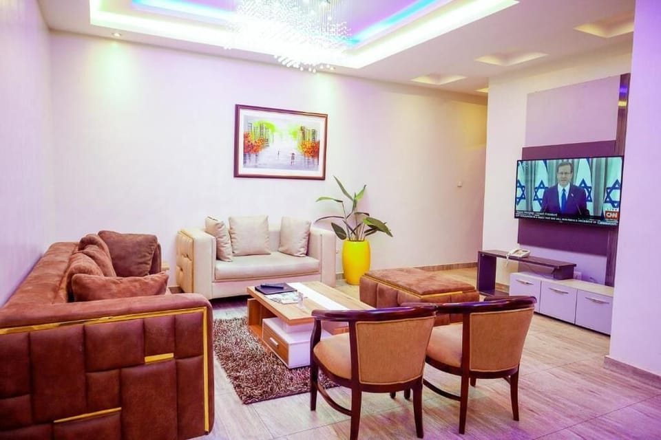 Standard Apartment, Balcony, City View | Living area