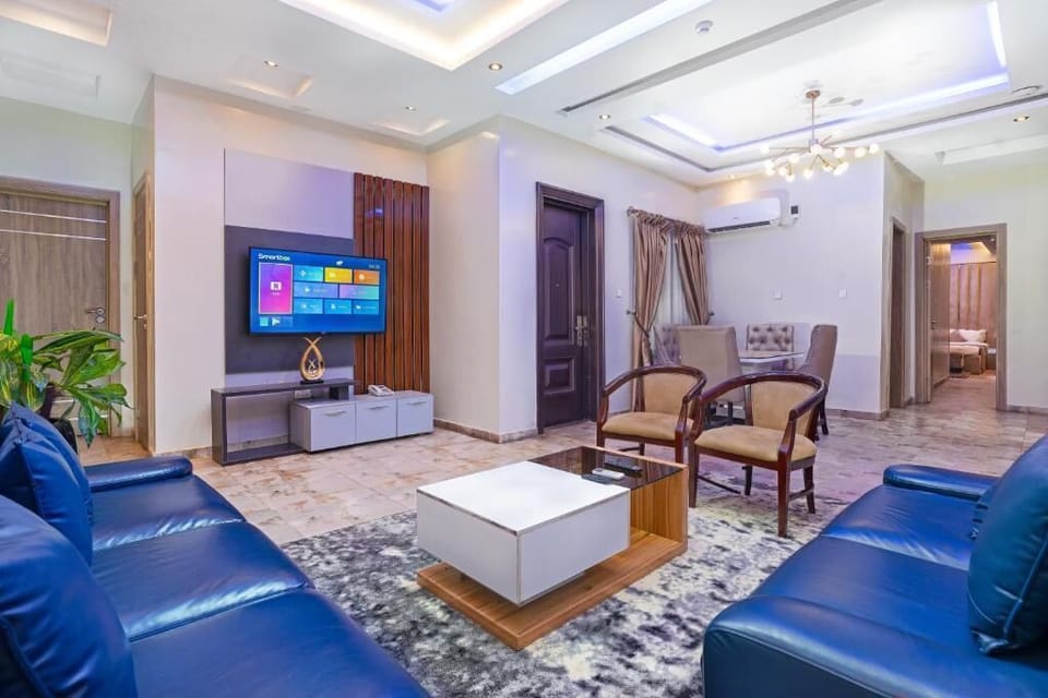 Standard Apartment, Balcony, City View | Living area