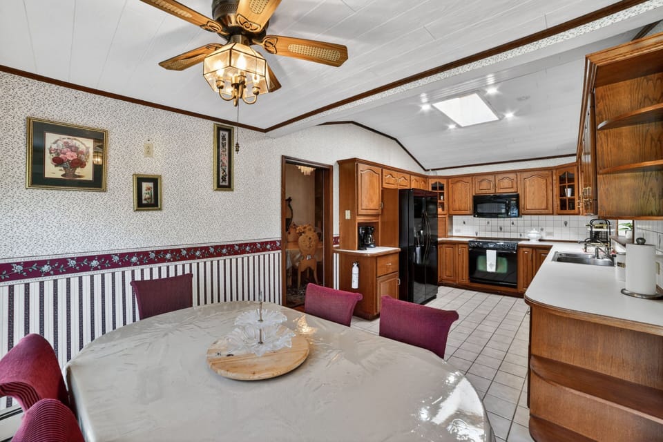 Indoors, Furniture, Table, Dining Room, Dining Table