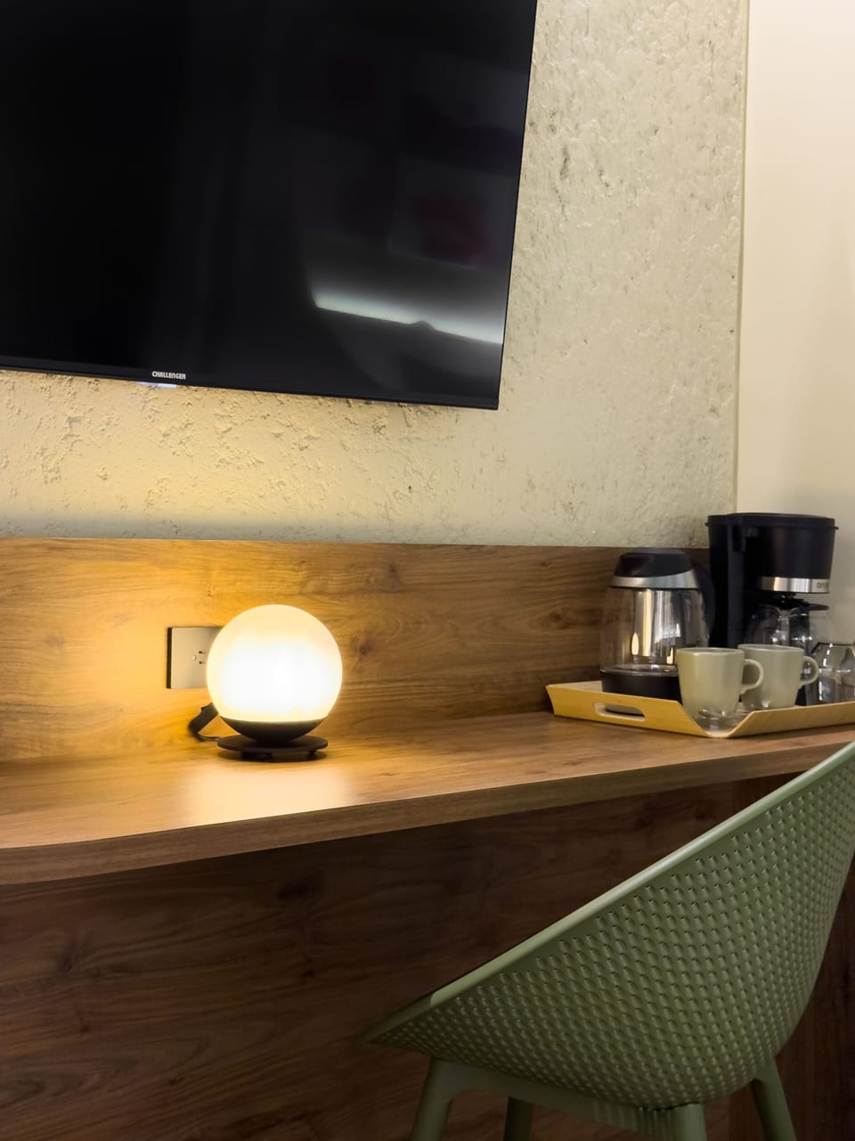 Deluxe Room | Premium bedding, down comforters, pillowtop beds, minibar