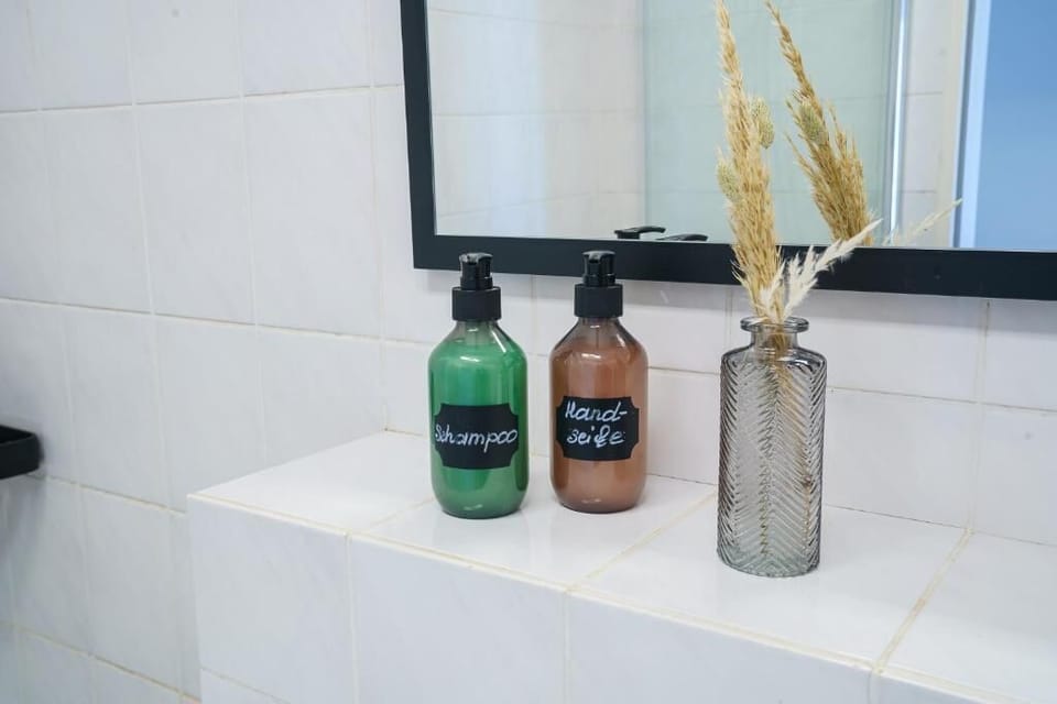 Apartment, 2 Bedrooms, Balcony, City View | Bathroom amenities