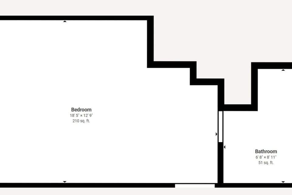 Studio Floorplan 261 Square Feet