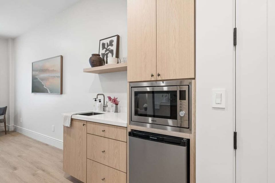 Kitchenette with Nespresso Coffee Machine and Mini Fridge - No Stove