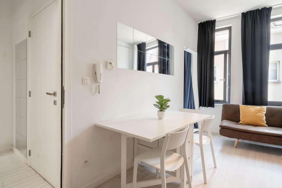 Apartment | Dining